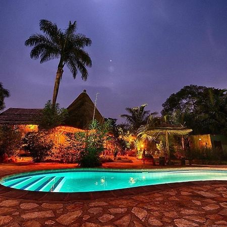 Afro Smile Hotel And Guest House-จินจา ภายนอก รูปภาพ