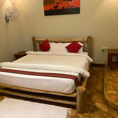 Afro Smile Hotel And Guest House-จินจา ภายนอก รูปภาพ