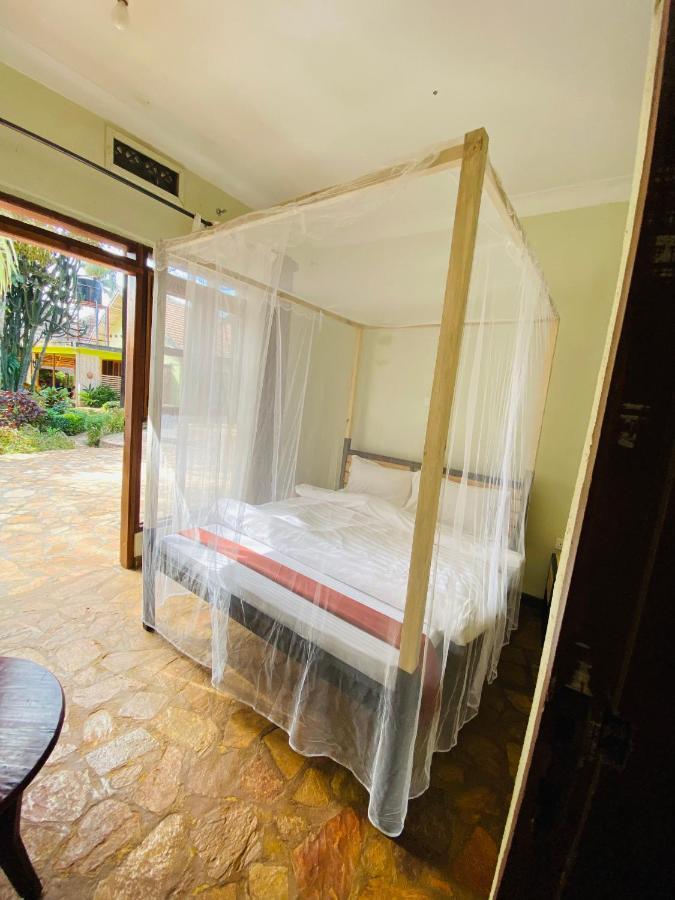 Afro Smile Hotel And Guest House-จินจา ภายนอก รูปภาพ