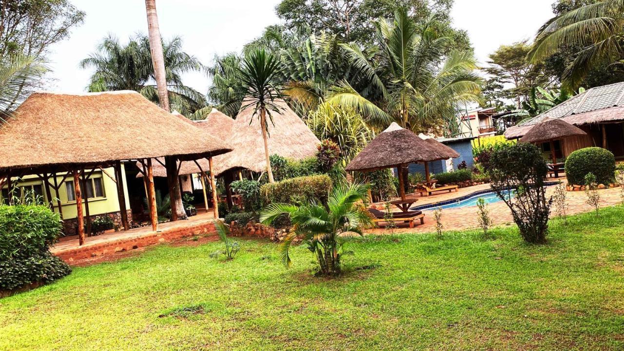Afro Smile Hotel And Guest House-จินจา ภายนอก รูปภาพ