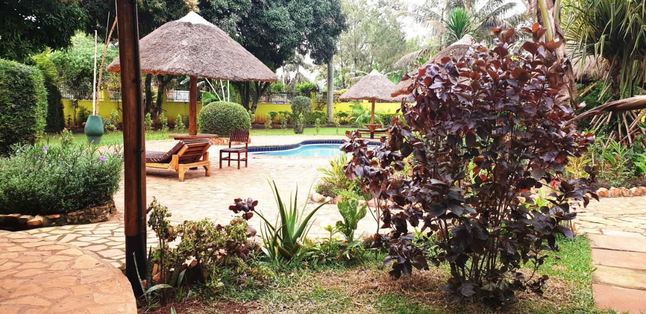 Afro Smile Hotel And Guest House-จินจา ภายนอก รูปภาพ