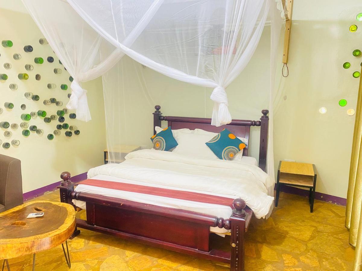 Afro Smile Hotel And Guest House-จินจา ภายนอก รูปภาพ