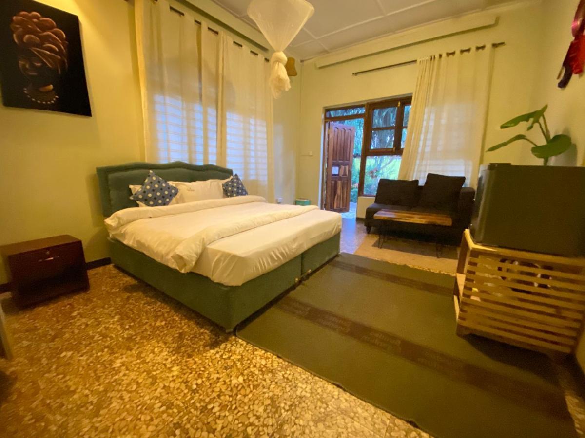 Afro Smile Hotel And Guest House-จินจา ภายนอก รูปภาพ