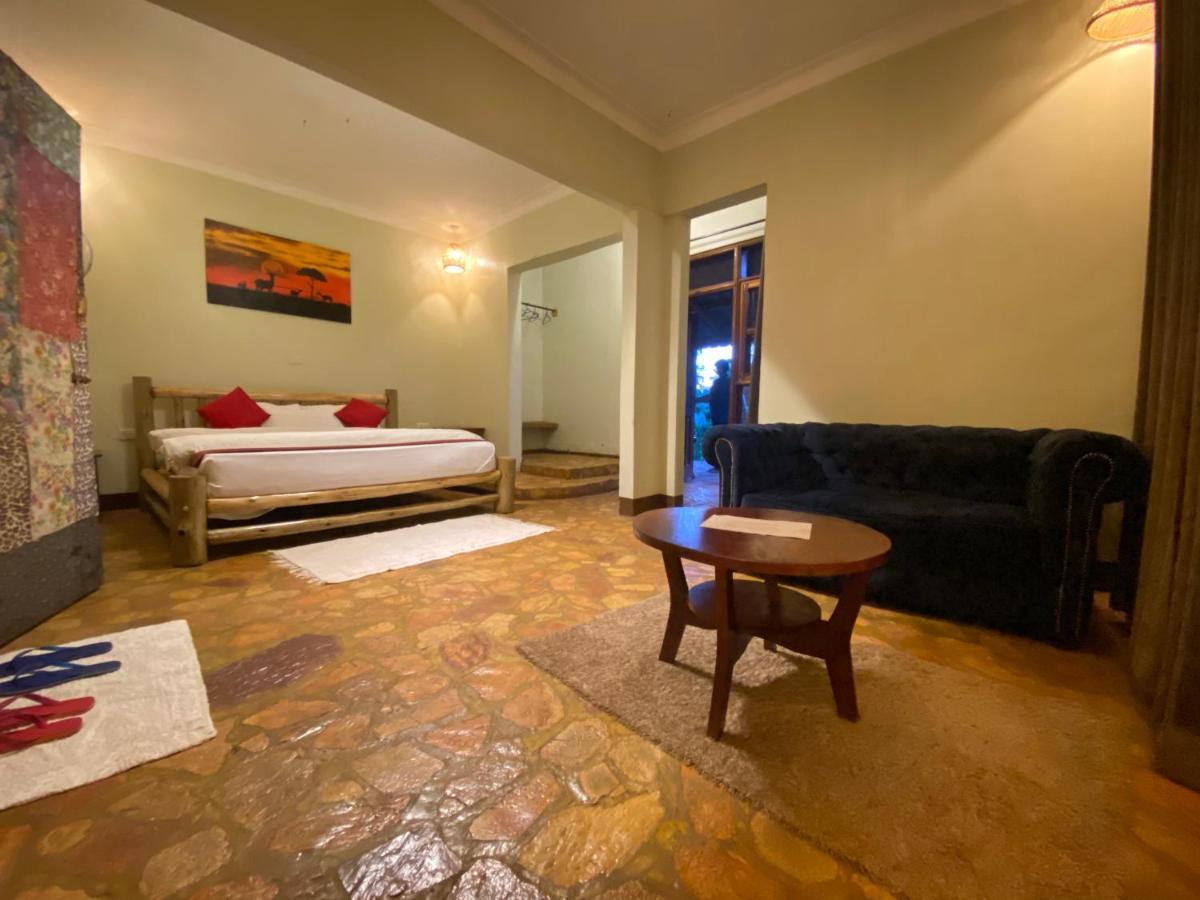 Afro Smile Hotel And Guest House-จินจา ภายนอก รูปภาพ